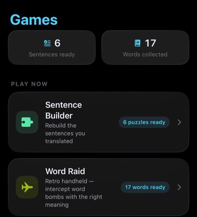 Schermata Games di SurfEnglish (interfaccia in inglese): Sentence Builder e Word Raid, da giocare con frasi e parole salvate